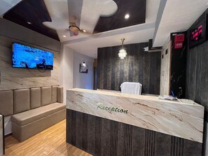 Reception - Hotel Privilon (Ahmedabad)