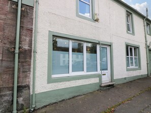 Exterior detail - West Morton Suite (Thornhill)