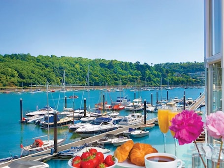 Marina/club náutico