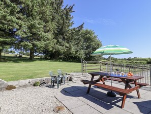 Mökki | Ulkoruokailutilat