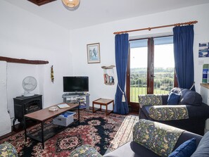 Cottage | Living area