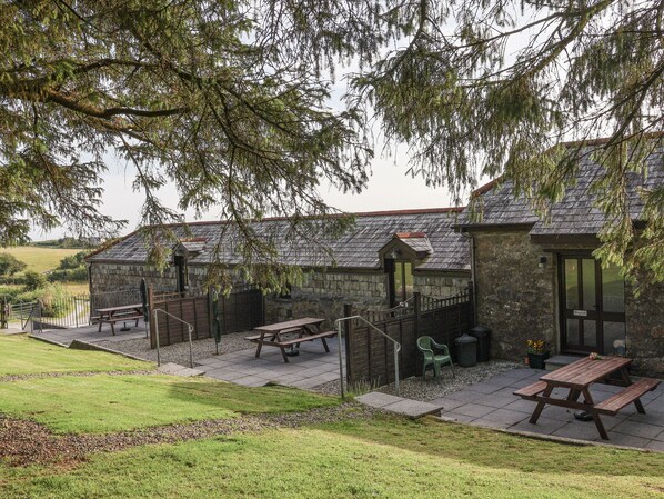 Cottage | Outdoor dining - The Hayloft (Liskeard)