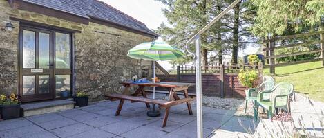 Cottage | Outdoor dining