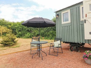 Outdoor dining - Cuckoo's Nest (Barnstaple)
