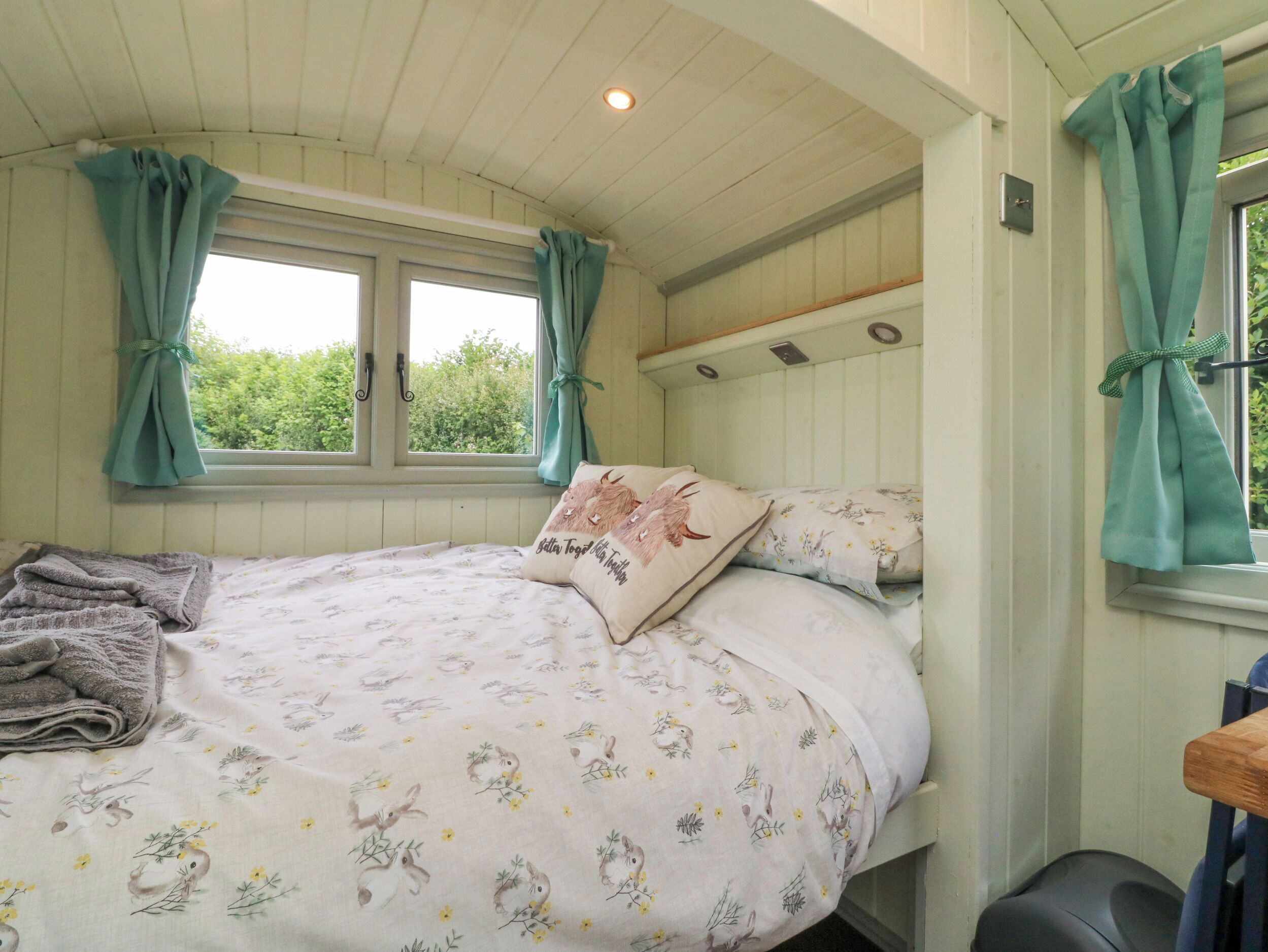 1 bedroom, individually decorated, individually furnished, free WiFi