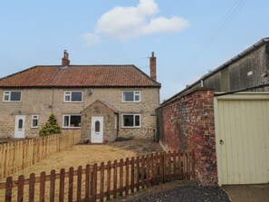 Exterior - Bellmanear Farm Cottage (Malton)