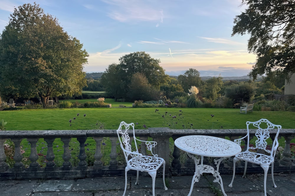 Humphreston House - Chelwood
