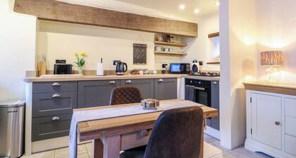 Peak Cottage
