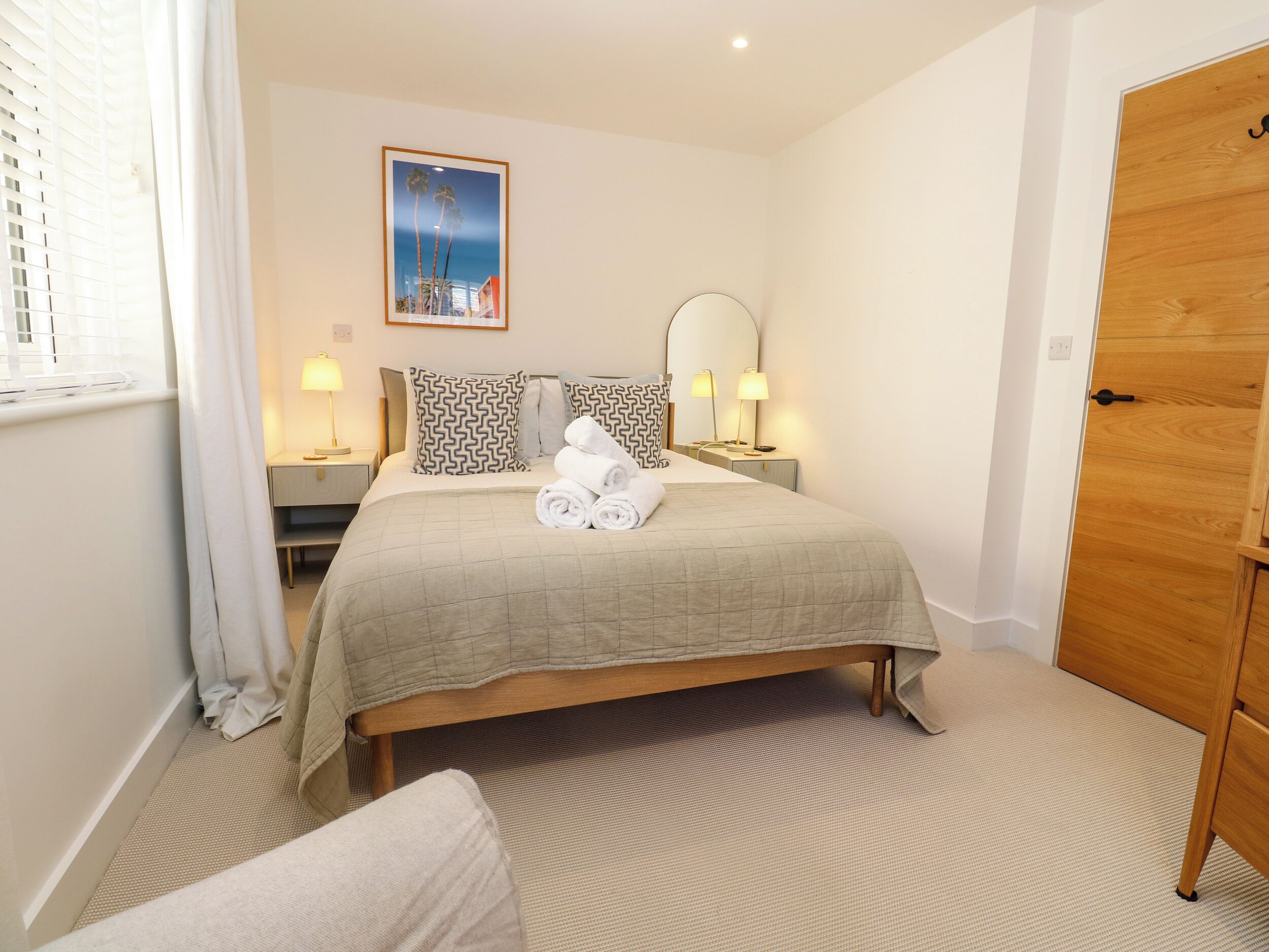 2 室のベッドルーム、客室ごとに異なる装飾、客室ごとに異なるインテリア、WiFi (無料)