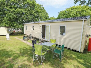 Cottage | Interior - Greenwood (Cowes)