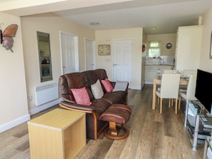 Cottage | Interior - Trem-yr-afon (Lampeter)