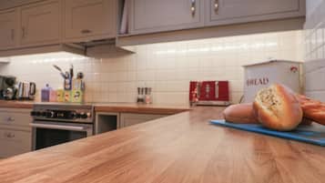Fridge, dishwasher, electric kettle, toaster