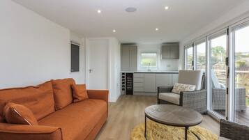 Cottage | Living area