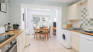 Cottage | Interior