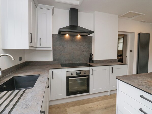 Fridge, dishwasher, electric kettle, toaster
