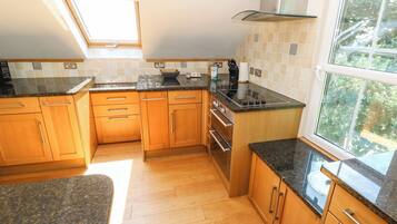 Fridge, dishwasher, electric kettle, toaster