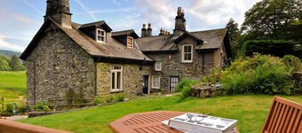 ริเวอร  ์แบงค์ แอท สเตปปิง สโตนส์