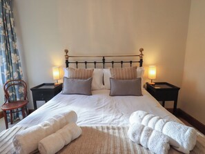 1 bedroom, individually decorated, individually furnished, free WiFi