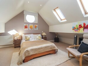 2 bedrooms, individually decorated, individually furnished, free WiFi