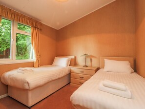 2 habitaciones, decoración personalizada y muebles diferentes 