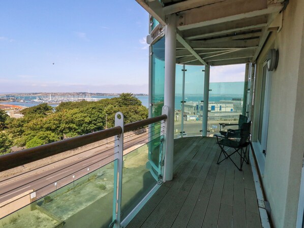 Property grounds - Manhattan Beach (Portland)