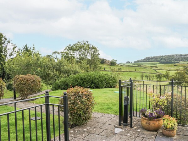 숙박 시설 구내