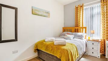 3 bedrooms, individually decorated, individually furnished, free WiFi