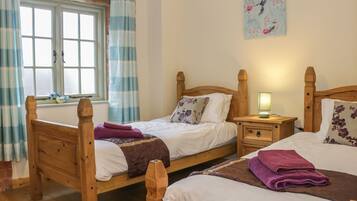 2 bedrooms, individually decorated, individually furnished, free WiFi