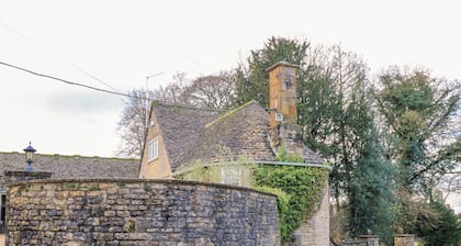 The Elm Coach House