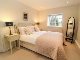 2 habitaciones, decoración personalizada y muebles diferentes 