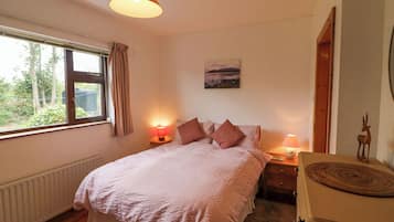 5 bedrooms, individually decorated, individually furnished, free WiFi