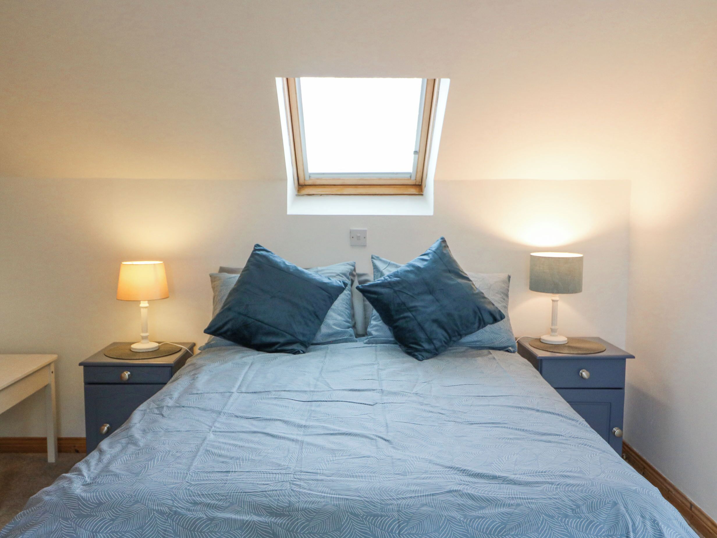 5 bedrooms, individually decorated, individually furnished, free WiFi