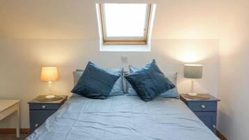 5 bedrooms, individually decorated, individually furnished, free WiFi