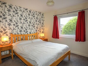 6 dormitorios, decoración individual, mobiliario individual