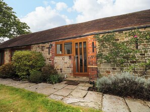 Exterior detail - Tygalls Farm (Petersfield)