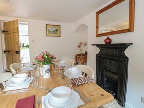 Dining - Pear Tree Cottage (Swaffham)