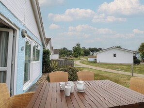 Outdoor dining - Jamestown 5 (Yarmouth)