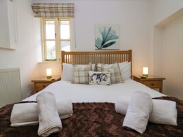 2 habitaciones, decoración personalizada y muebles diferentes 