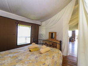 3 bedrooms, individually decorated, individually furnished, free WiFi