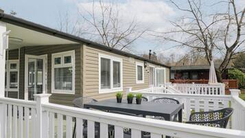 Cottage | Outdoor dining