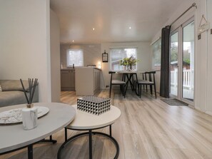 Cottage | Dining - Cosy Corner (Windermere)