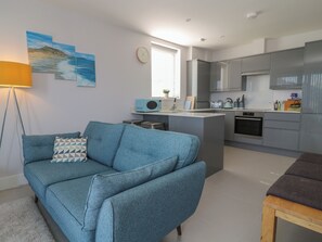 Interior - 7 Warren Edge Close (Bournemouth)