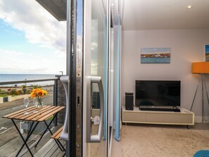 Interior - 7 Warren Edge Close (Bournemouth)