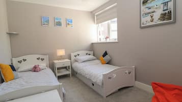 2 bedrooms, individually decorated, individually furnished, free WiFi