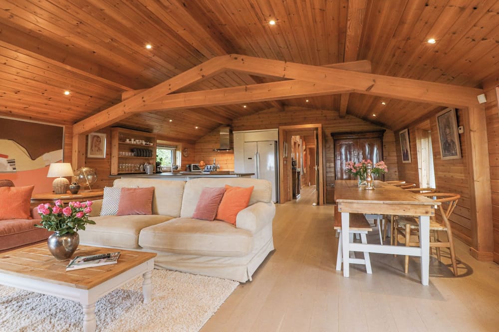 Artisan Lodge - Bretherton