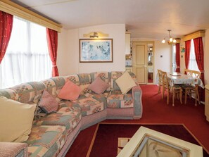 Living area - Meric Stone Holiday Lets Caravan 1 (Limavady)