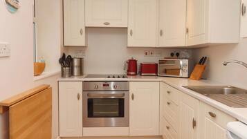 Fridge, dishwasher, electric kettle, toaster