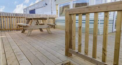 Meric Stone Holiday Lets Caravan 2