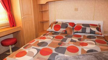 2 bedrooms, individually decorated, individually furnished, free WiFi