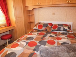 2 quartos, Wi-Fi de cortesia, individualmente decorados